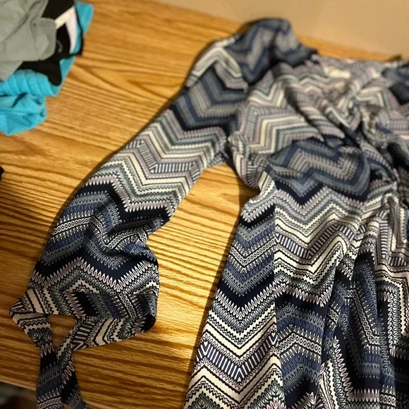 Button down - Picture 3 of 5